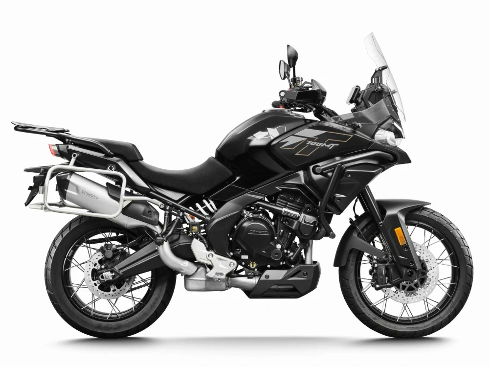 CFMOTO 700MT Adventure