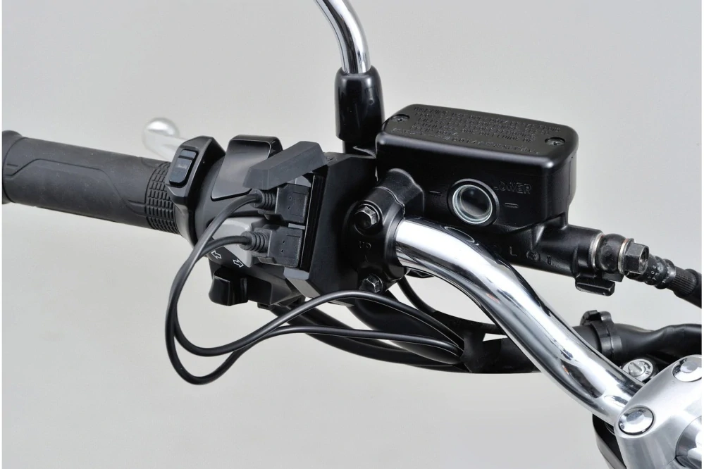 DAYTONA USB-A zásuvka tenká, dvojitá