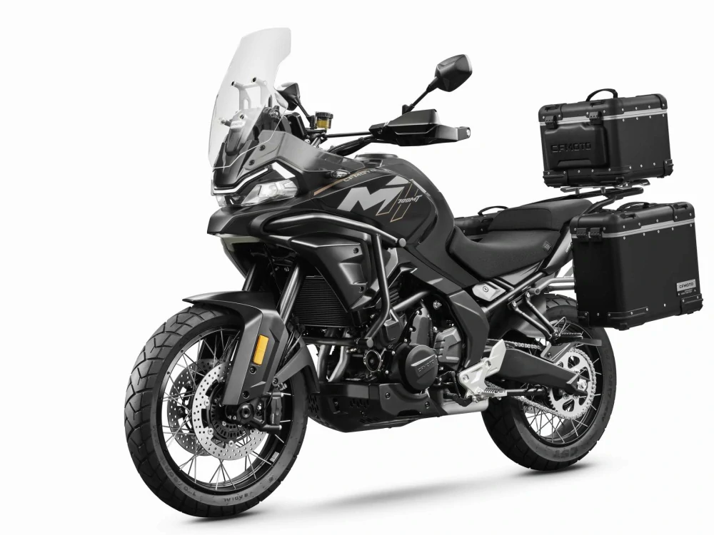 CFMOTO 700MT Adventure