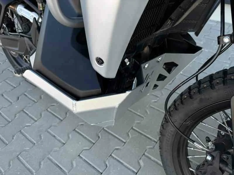 Spodný kryt motora a nádrží