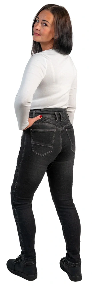 MBW Belinda Black
