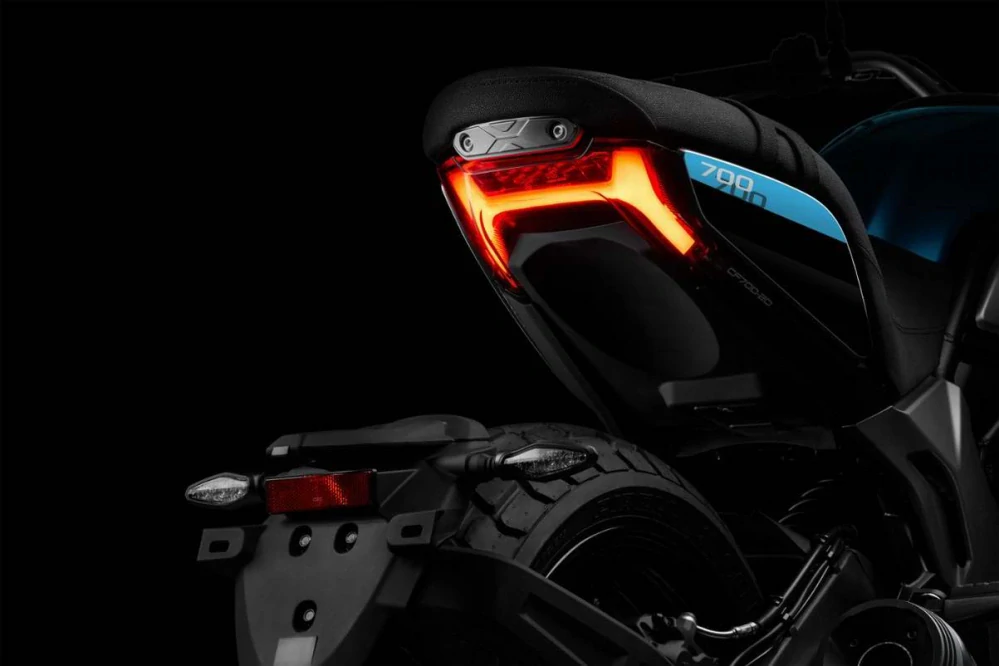 CFMOTO 700CL-X Heritage