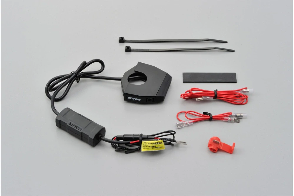 DAYTONA USB-A zásuvka tenká, dvojitá