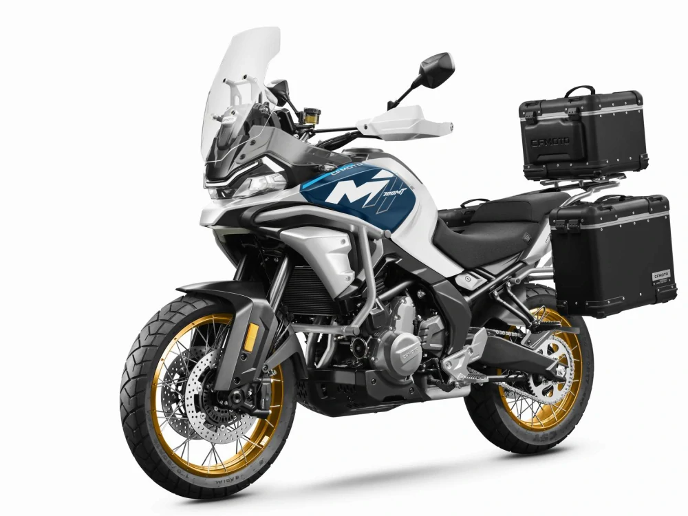 CFMOTO 700MT Adventure