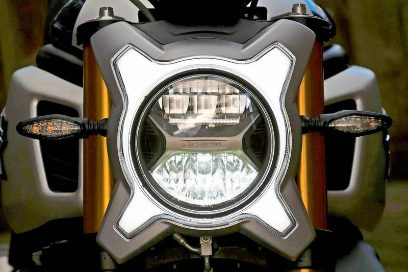 CFMOTO 700CL-X Heritage